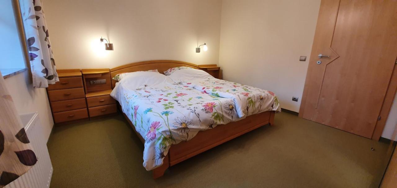 Hotel Berghof Reiter Weissbriach Esterno foto